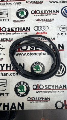 passat b8.5 b8 sol sağ uyumlu ön kapı toz lastiği kapıya gelen 