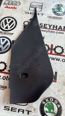 5M1863045C vw tiguan 2015 orta konsol yan kaplaması sol