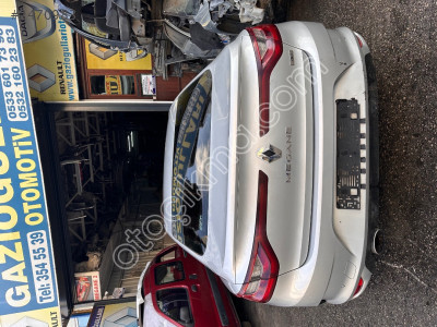 Renault Megane 4 Çıkma 1.5 Dci Mazot Deposu Şamandırası