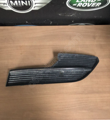 8V3807682A AUDİ A3 SAĞ SİS ÇERÇEVESİ 2013-2016