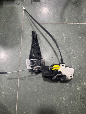 Opel insignia sol ön kapı kilidi