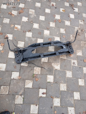 Alfa Romeo 147 travers