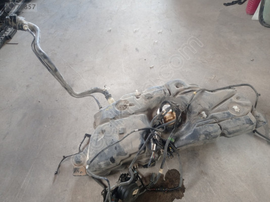 PEUGEOT 3008 YAKIT DEPOSU VE ŞAMANDIRASI 100115544