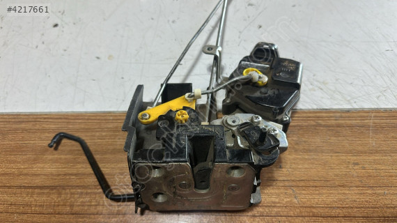 2006-2010 HYUNDAİ ACCENT ERA SOL ARKA KAPI KİLİDİ ORJ ÇIKMA