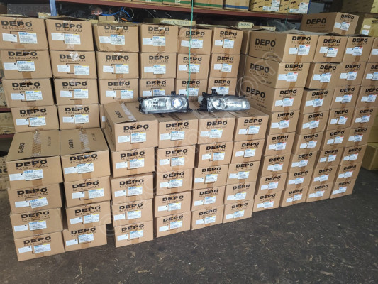 MAZDA LANTİS SAĞ SOL FAR