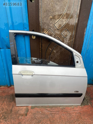 Hyundai getz sağ ön kapı dolu