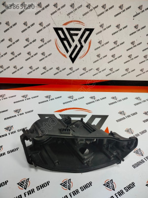 AUDİ A5 SAĞ FAR KASASI