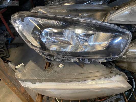 FORD COURİER ÇIKMA SAĞ FAR