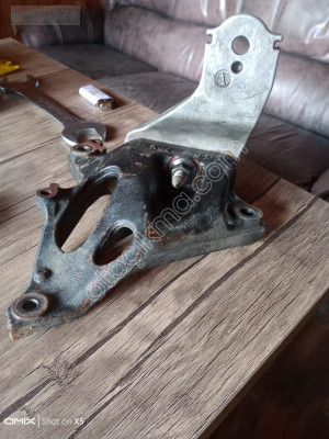 toyota corolla 1.33 life motor takoz bağlantı ayağı
