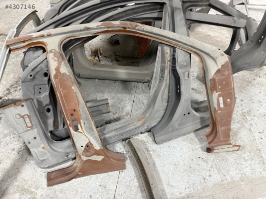 VW JETTA ÇIKMA ORJİNAL SAĞ FRANGART KD