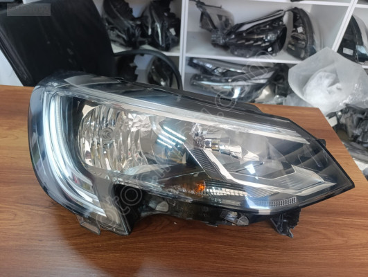 RENAULT TALİANT SAĞ FAR ORJİNAL ÇIKMA