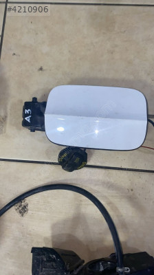 AUDİ A3 YAKIT DEPO  KAPAĞI