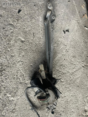 Güçmanlar'dan Renault Safrane için Silecek Motoru
