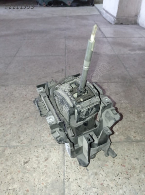 8V1713023L 15-20 A3 1.2 TSİ ORJİNAL ÇIKMA VİTES MEKANİZMASI
