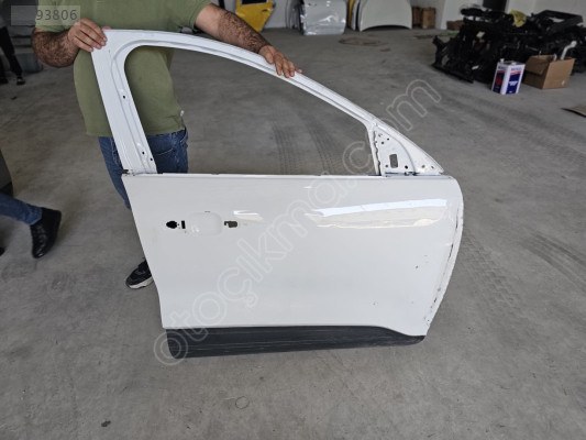 FORD KUGA BEYAZ SAĞ ÖN KAPI ORJINAL