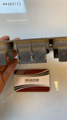 1J0819728B bora golf 4 göğüs orta havalandırma çerçevesi