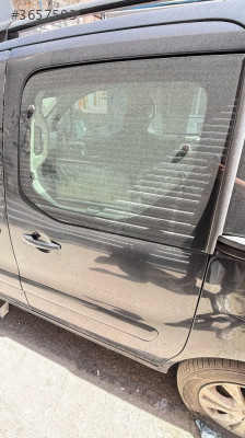 Citroen Berlingo 2011-2015 1.6 tdi sol arka kapı cam krikosu