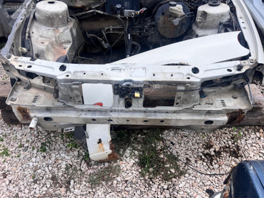 FORD MONDEO 98 ÖN PANEL ÖN PODYE SAĞ SOL HATASIZ