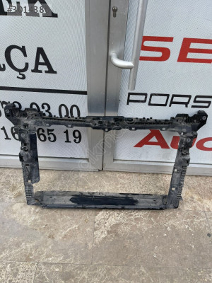 VW POLO ÖN PANEL 2021