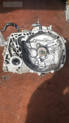 RENAULT MEGAN 2 BENZİNLİ ÇIKMA ŞANZIMAN JH3142