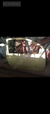 Renault Twingo sağ ön kapı 50 TL