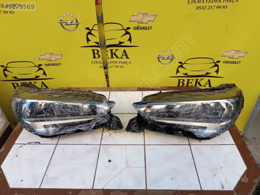 OPEL CORSA F SAĞ SOL FAR ÇIKMA ORJİNAL YEDEK PARÇA