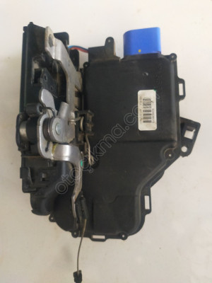 TOURAN KAPI KİLİDİ ARKA 2009-2015 3D4839015 3D4839016