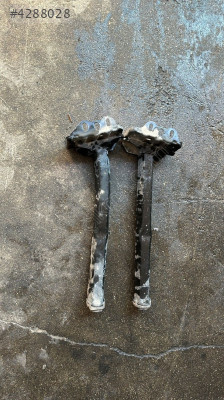 2022 OPEL COMBO-PEUGEOT RİFTER ÖN TAMPON ALT BAĞLANTI BRAKETİ