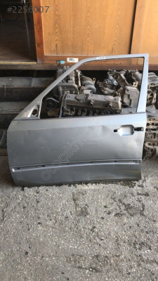 MERCEDES W124 SOL ÖN KAPI