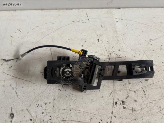 FORD FİESTA SAĞ ARKA KAPI DIŞ KOL İÇİ