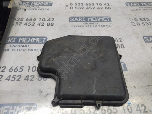 ÇIKMA AUDİ A4 A6 ÖN DIŞ SİGORTA KUTUSU KAPAĞI 8D1907613A