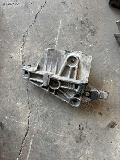 Clio 3 motor bağlantı ayağı