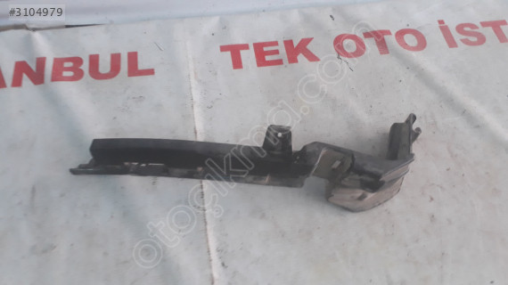 GLA 156 BRAKET ÖN TAMPON SAĞ UÇ A1568851821