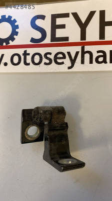 8X0831403B Audi A3 2020 sol arka kapı üst menteşesi