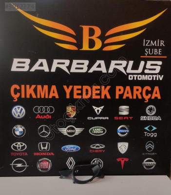 AUDİ Q7 SAĞ SİS FAR KAPAĞI ÇERÇEVESİ 4L0807490