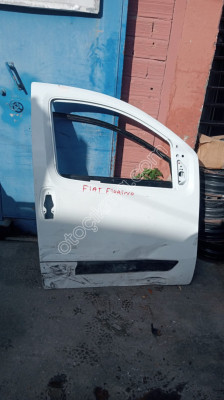 Fiat Fiorino sağ ön kapı çıkma