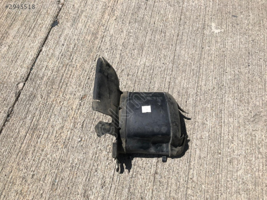 VOLVO XC60 SOL ÖN RADYATÖR DESTEK BRAKETİ 31294170