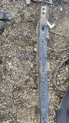 Citroen C3 arka tampon demiri