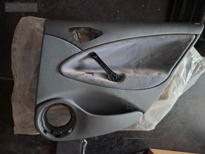 citreon C5 arka kapı döşeme sağ 9330.TT
