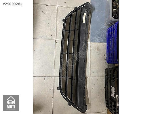 86561-4P500 İ20 ÖN TAMPON ORTA IZGARA Hyundai i20
