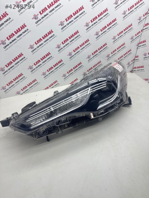 Toyota corolla Cross sol ön far Zenon mercek led full led