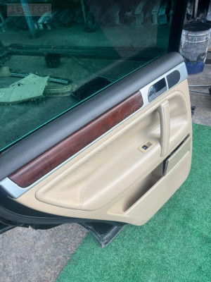 VOLKSWAGEN TOUAREG SOL ARKA KAPI DÖŞEMESİ