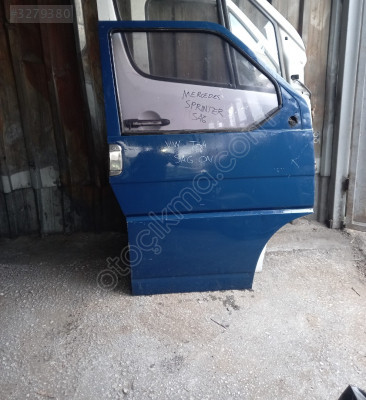 VOLKSWAGEN TRANSPORTER T4 ÇIKMA ORİJİNAL SAĞ ÖN KAPI