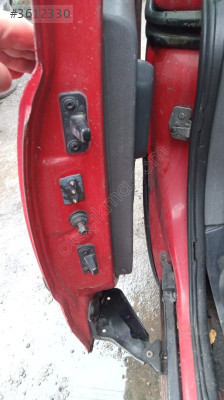 Opel combo c sağ sürgülü kilit  yedek parça