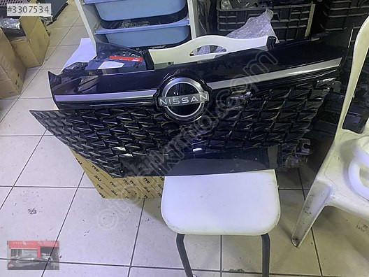 Nissan Qashqai 2024/25 makyajlı ön panjur hatasız parça