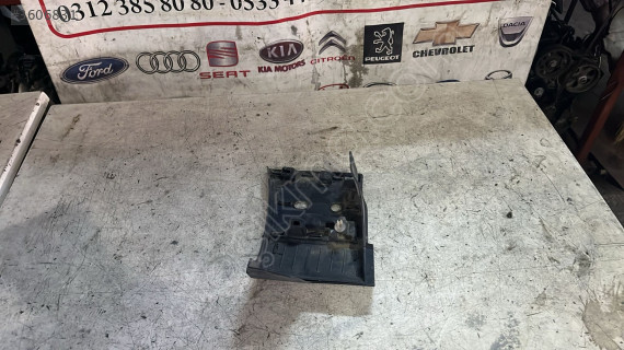 2013-2017 LAND ROVER VOGUE MARŞPİYEL PLASTİĞİ UCU