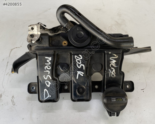 mercedes c w205 çıkma külbütör kapağı (son fiyat)