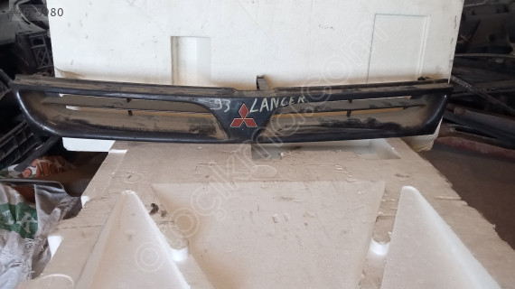 Mitsubishi lancer ön panjur