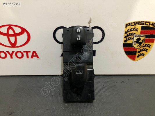 NİSSAN QASHQAİ SAĞ ÖN CAM DÜĞMESİ ORJİNAL