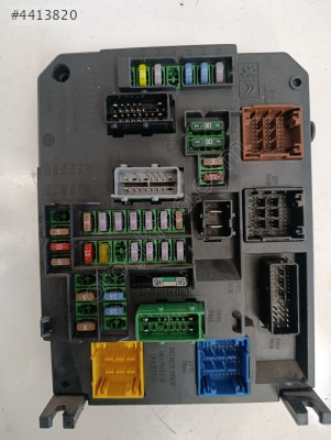 PEUGEOUT 508 İÇ SİGORTA KUTUSU ORJINAL ÇIKMA